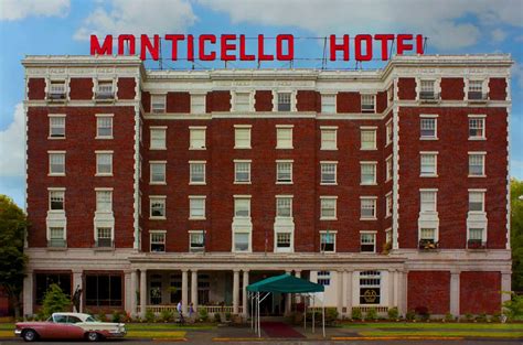 hotels monticello